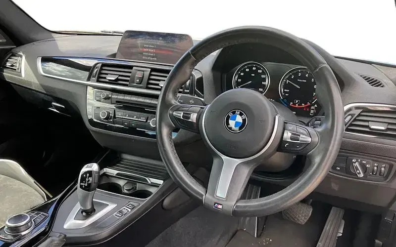 Second-hand BMW 218 Performance 136 CP (100 kW) 2020 Albastru Coupe