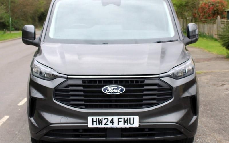 Used Ford Transit Custom Limited 136 HP (100 kW) 2024 Grey Van