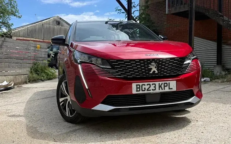 Used Peugeot 3008 Allure+ 179 HP (131 kW) 2023 SUV