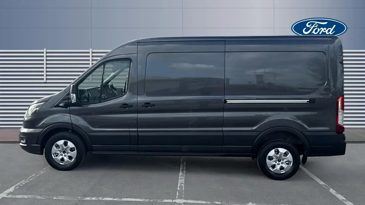 Second-hand Ford Transit Limited 165 CP (121 kW) 2025 Van