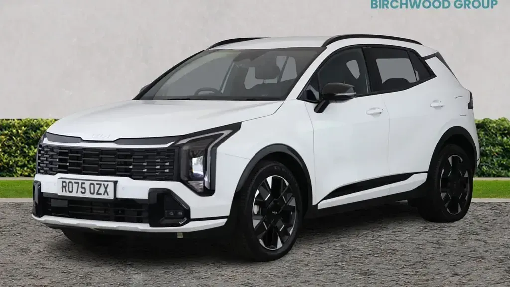 Used Kia Sportage GT-Line 136 HP (100 kW) 2025 White SUV