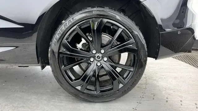 Used Volvo XC60 Plus 247 HP (181 kW) 2025 SUV