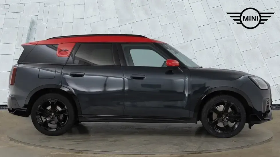 Used Mini Countryman Sport 168 HP (123 kW) 2024 Grey SUV
