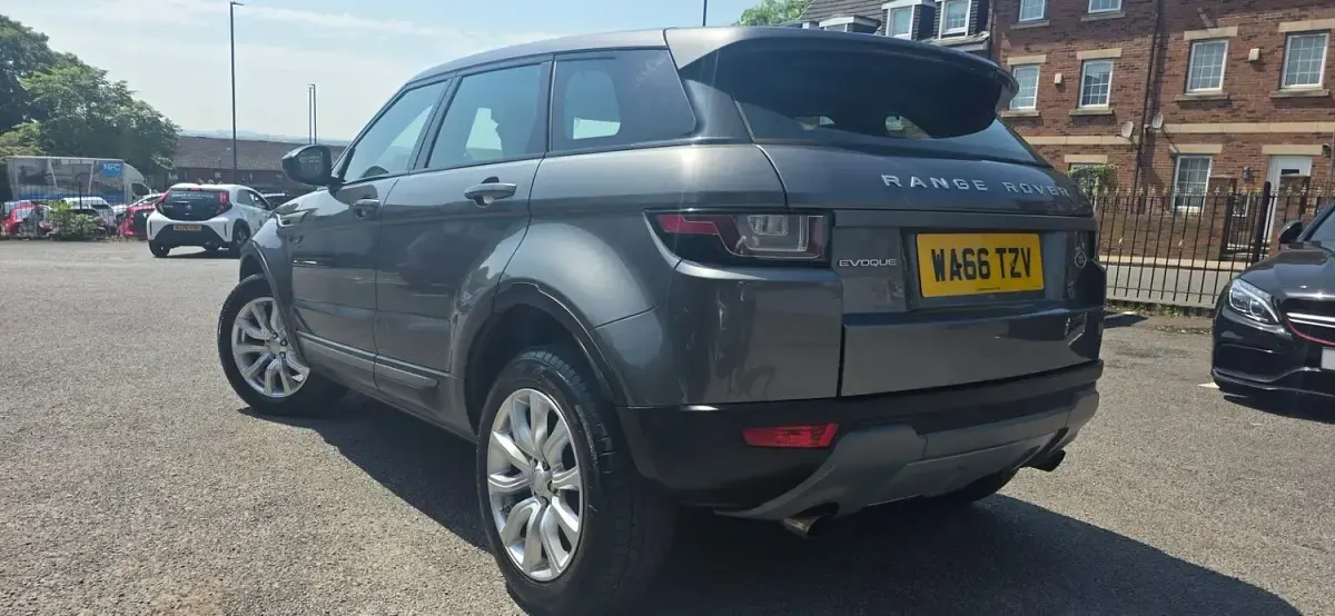 Used Land Rover Range Rover evoque SE 150 HP (110 kW) 2016 Grey