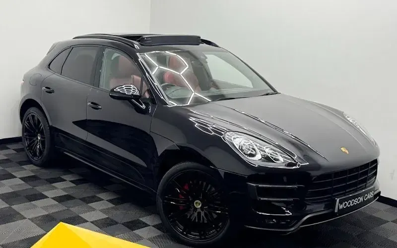 Used Porsche Macan Turbo 400 HP (294 kW) 2016 SUV
