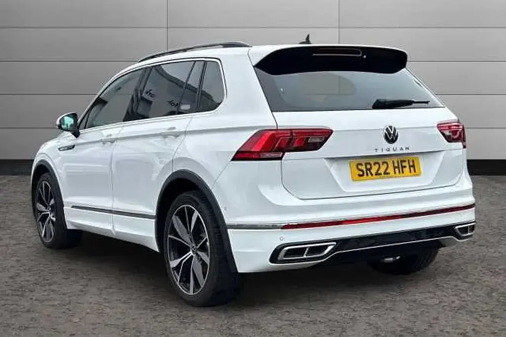 Used VW Tiguan R-line 150 HP (110 kW) 2022 White SUV