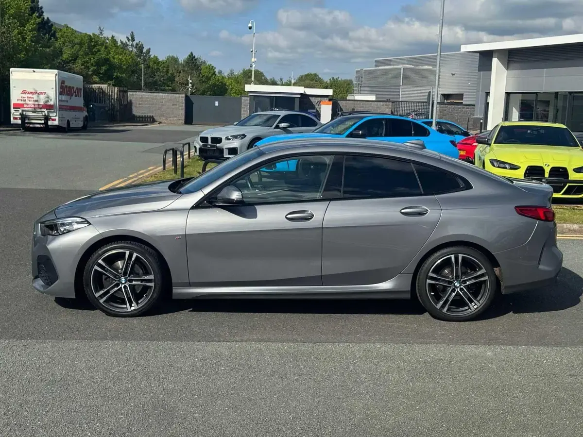 Usado BMW 218 M Sport 134 CV (98 kW) 2022 Gris Coupe