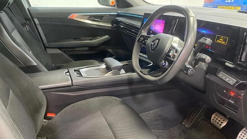 Used Renault Austral Techno Esprit Alpine 200 HP (147 kW) 2023 Grey/black SUV