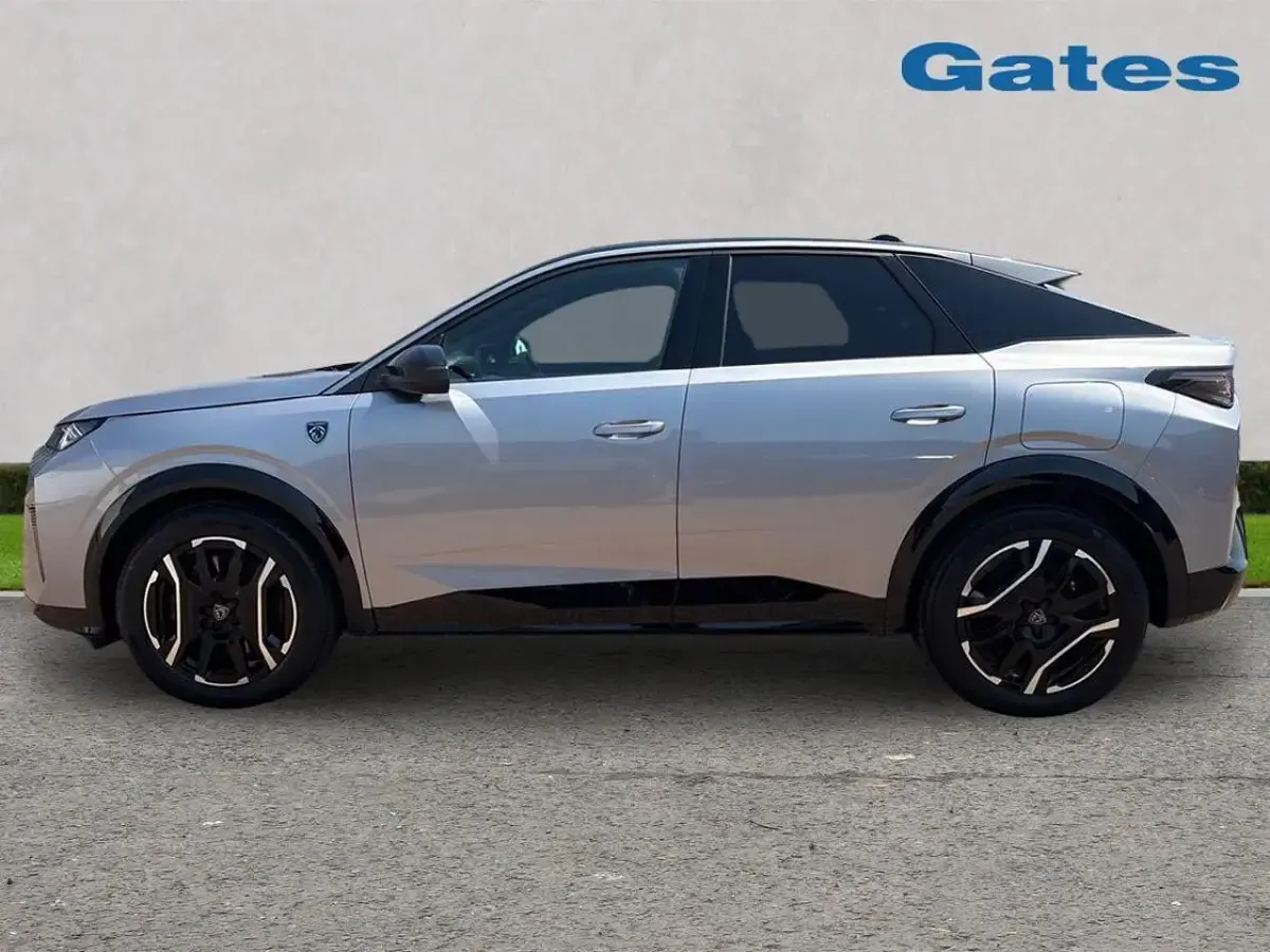 Used Peugeot e-3008 GT 152 kW (207 HP) 2025 Grey SUV