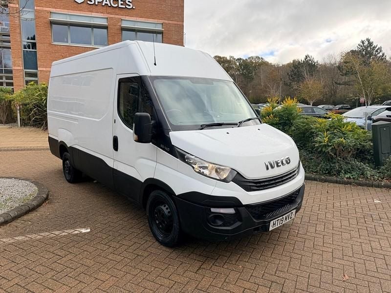 White Used 2019 Iveco Daily Van | £7,994 (Fair price) - Image 1/4