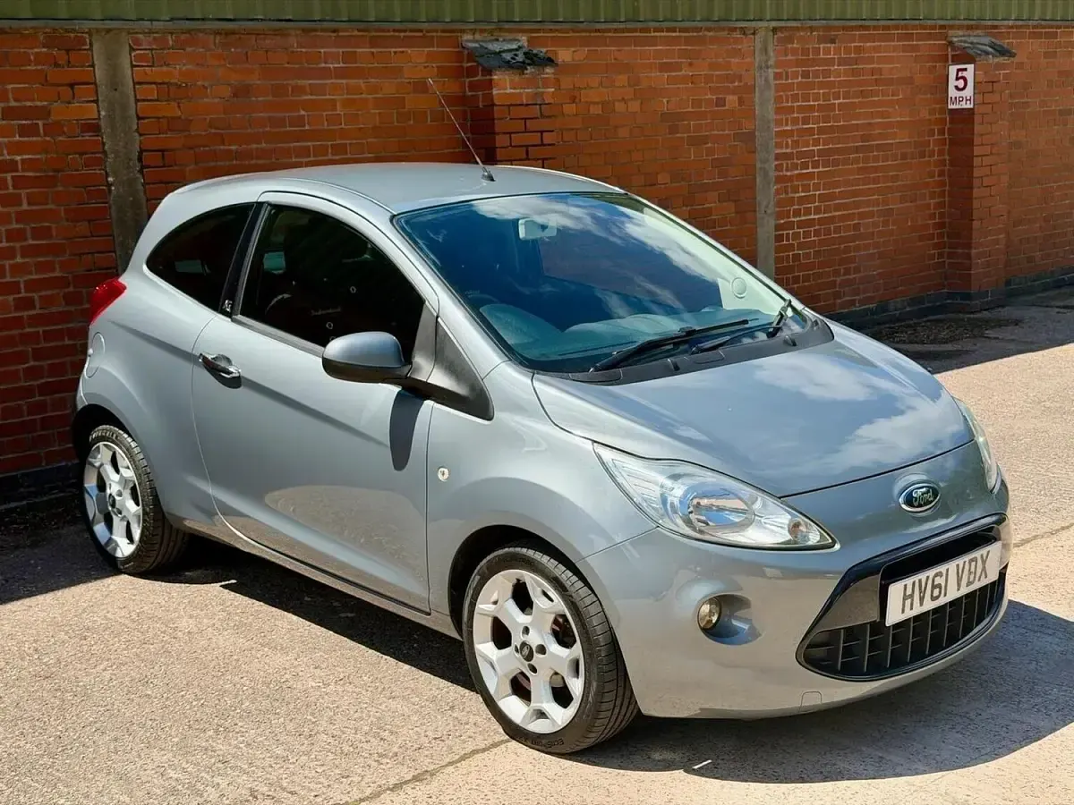 Used Ford Ka Metall 69 HP (50 kW) 2011 Silver Hatchback