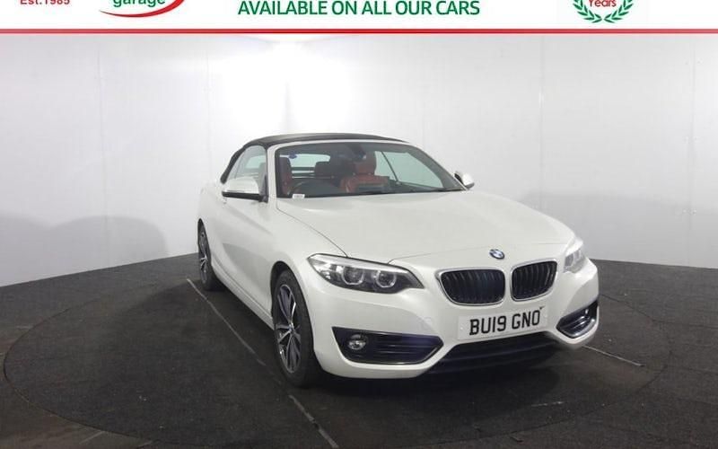 Used BMW 218 Sport Line 136 HP (100 kW) 2019 White Cabriolet