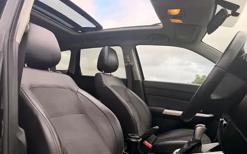 Käytetty Suzuki Vitara SZ5 120 HP (88 kW) 2017 Musta Katumaasturi