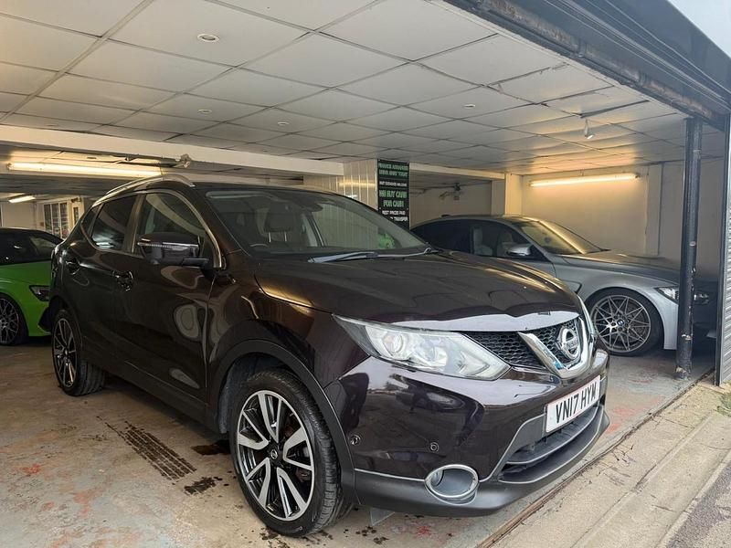 Used Nissan Qashqai Tekna 130 HP (95 kW) 2017 Black SUV