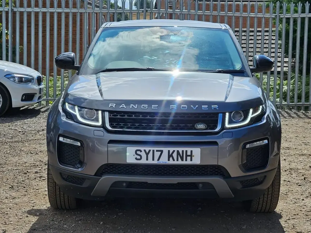 Used Land Rover Range Rover evoque SE 2017 Grey Estate