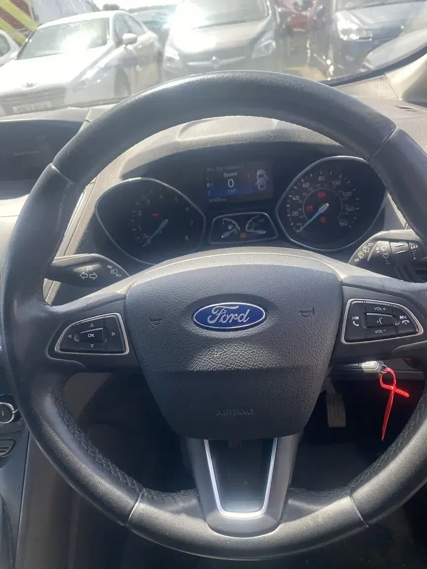Used Ford Grand C-Max Zetec 125 HP (91 kW) 2016 Grey MPV
