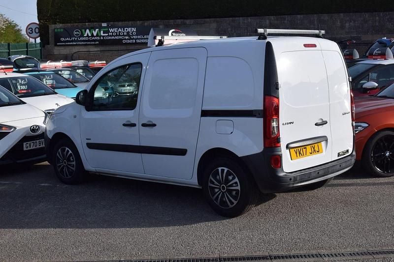 Used Mercedes Citan 109 90 HP (66 kW) 2017 White
