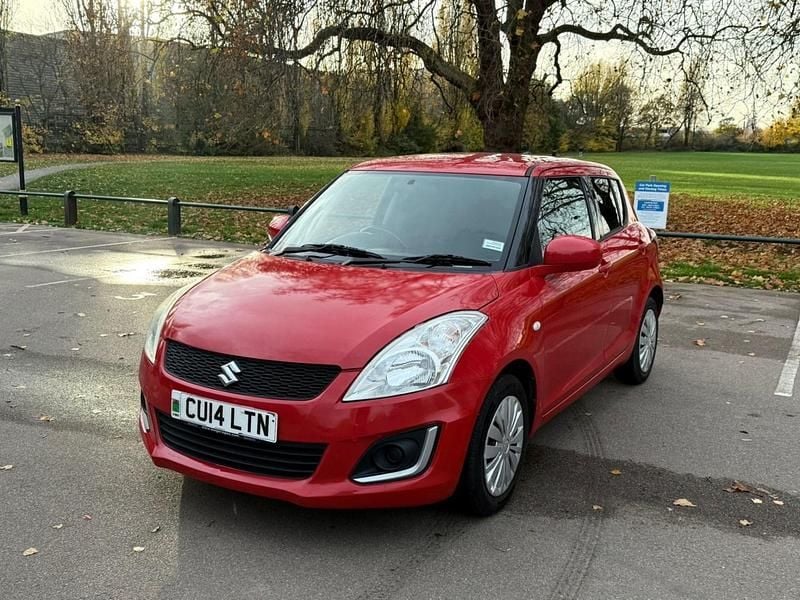 Red Used 2014 Suzuki Swift Hatchback | £2,699 (Good price) - Image 1/4
