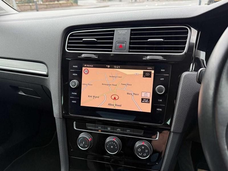 Used VW Golf VII GT 115 HP (84 kW) 2018 Red Hatchback