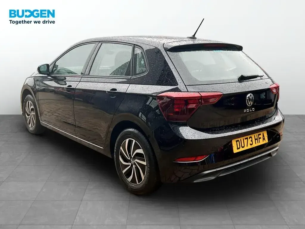 Used VW Polo Life 95 HP (69 kW) 2023 Black Hatchback