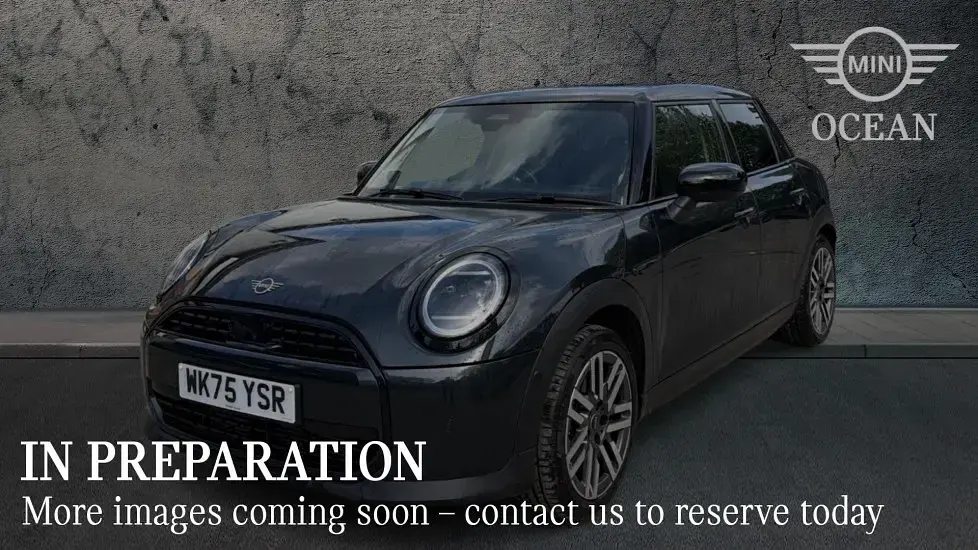Usado Mini Cooper Hatch 113 kW (154 CV) 2026 Gris Utilitario
