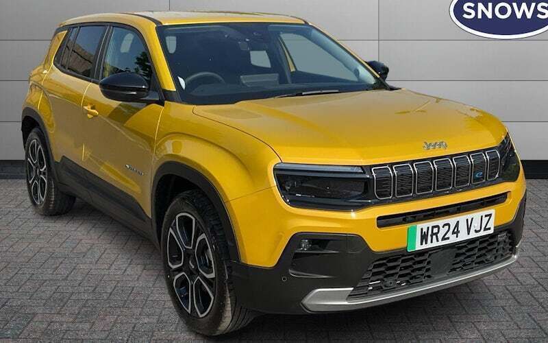 Used 2024 Jeep Avenger EV Summit SUV | £18,066 - Image 1/4