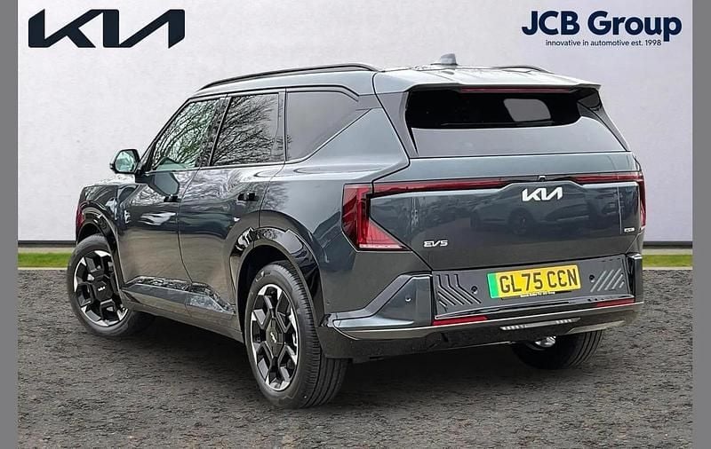 Used Kia EV5 GT-Line S 160 kW (218 HP) 2025 Green SUV