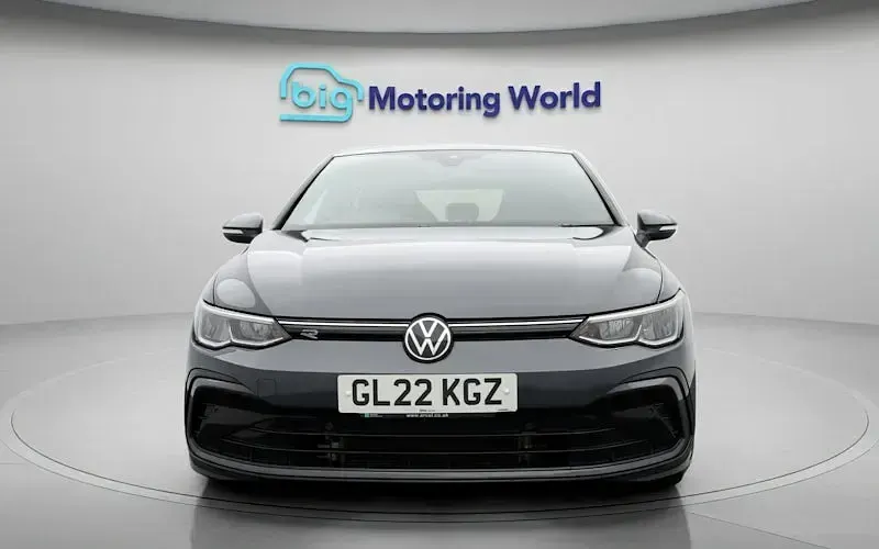 Used VW Golf VII R-line 150 HP (110 kW) 2021 Hatchback