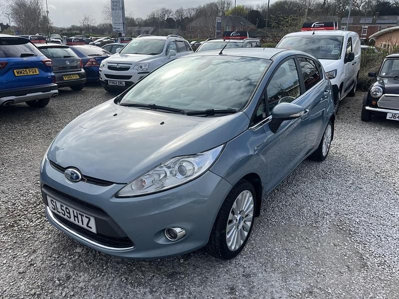 Used Ford Fiesta Titanium 2009 Blue Hatchback