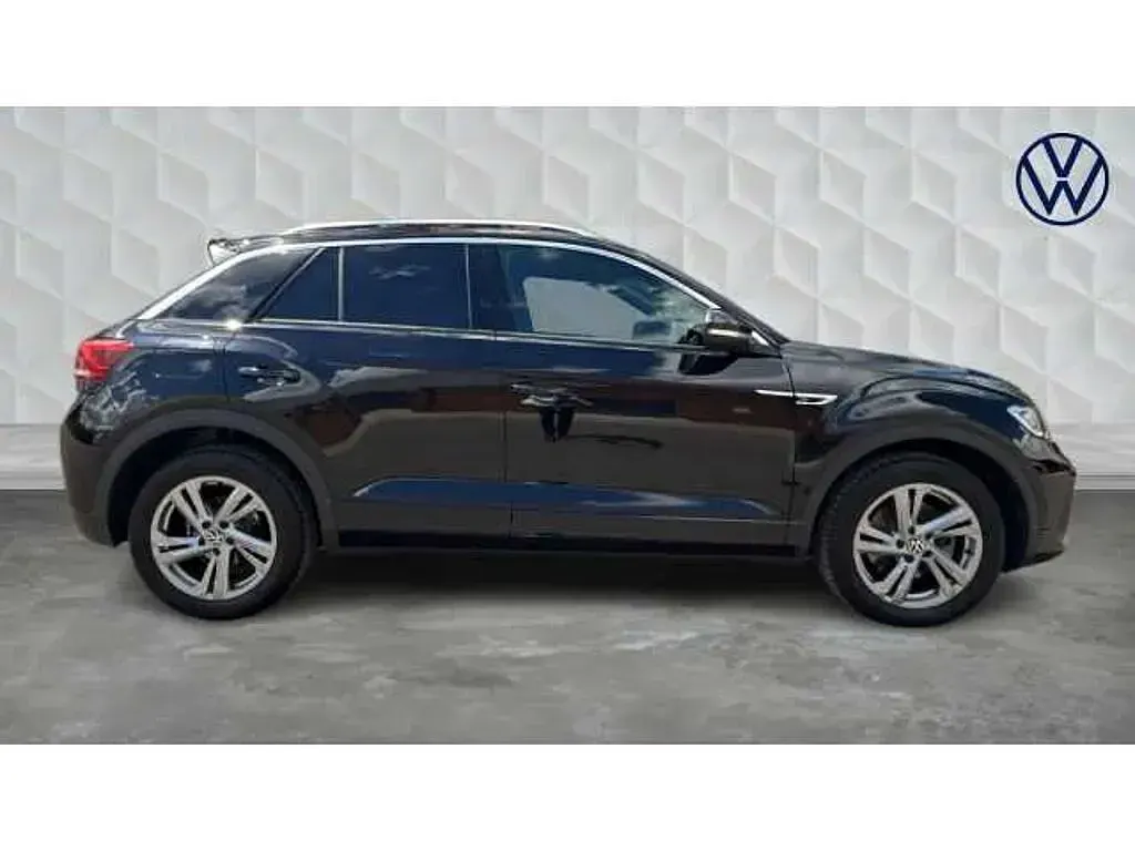 Used VW T-Roc R-line 150 HP (110 kW) 2025 Black SUV