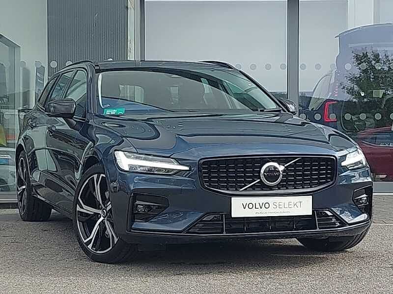 New 2025 Volvo V60 Plus Estate | £36,998 (Good price) - Image 1/4