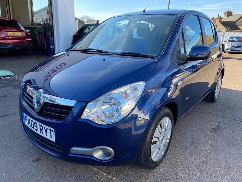 Used Vauxhall Agila Club 85 HP (62 kW) 2009 Blue MPV