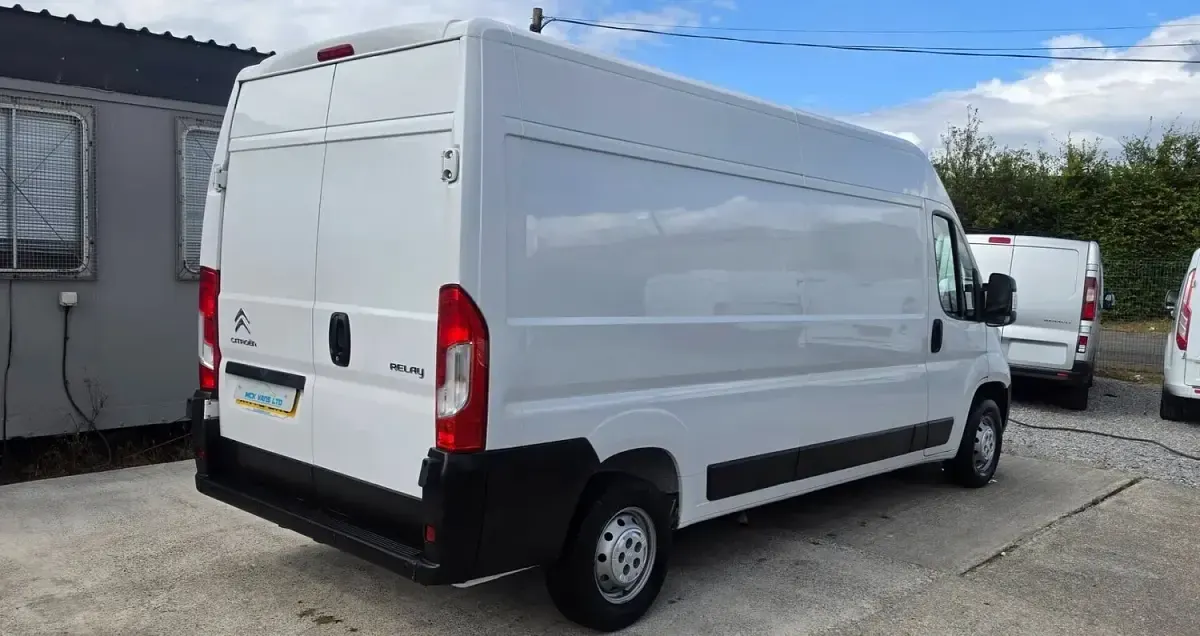 Used Citroën Relay 140 HP (102 kW) 2023 White Van