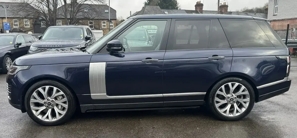 Used Land Rover Range Rover Vogue SE 339 HP (249 kW) 2018 Blue SUV