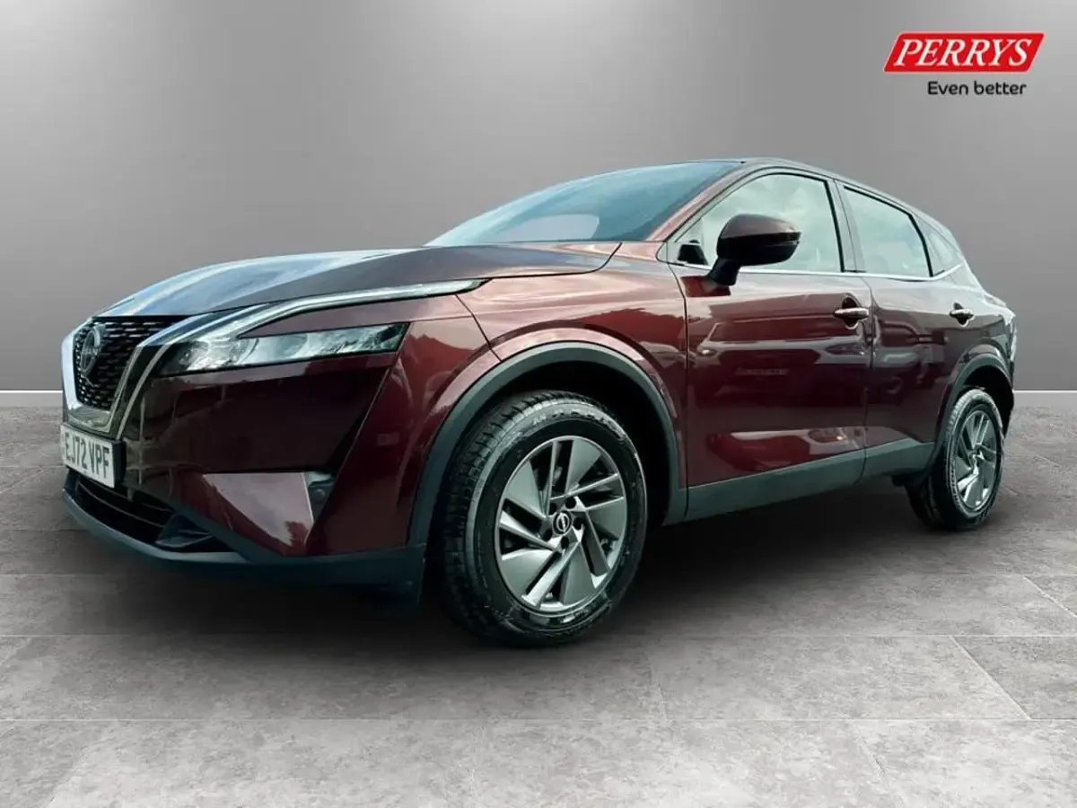 Used Nissan Qashqai Acenta Premium 156 HP (114 kW) 2022 Red SUV