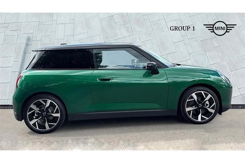 Used Mini Cooper Exclusive 135 kW (184 HP) 2025 British racing green iv Hatchback