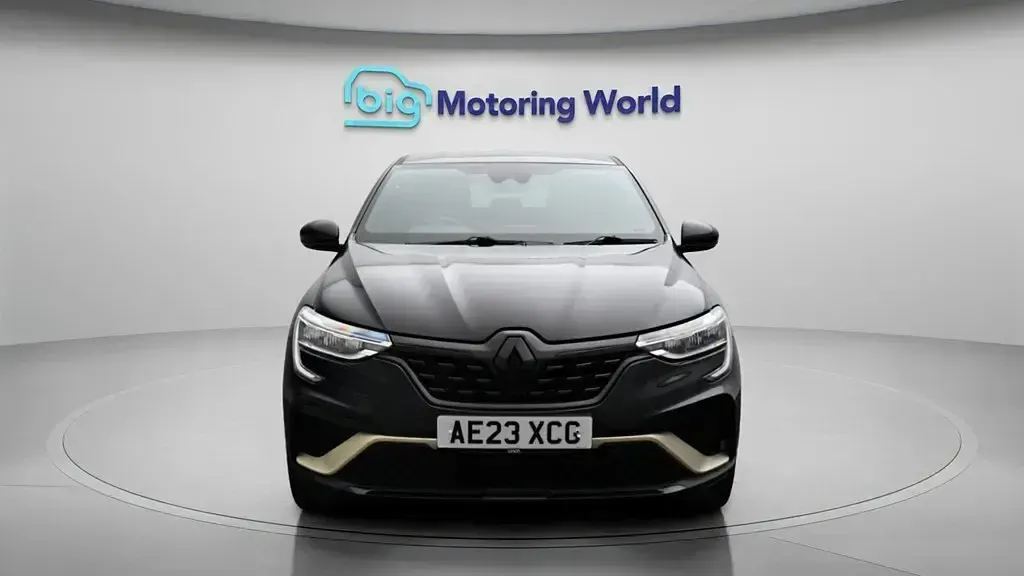 Used Renault Arkana Engineered 145 HP (106 kW) 2023 Black SUV