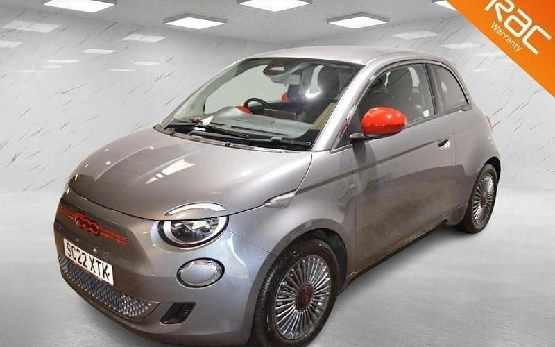 Used 2025 Fiat 500e Red Hatchback | £10,990 (Good price) - Image 1/3