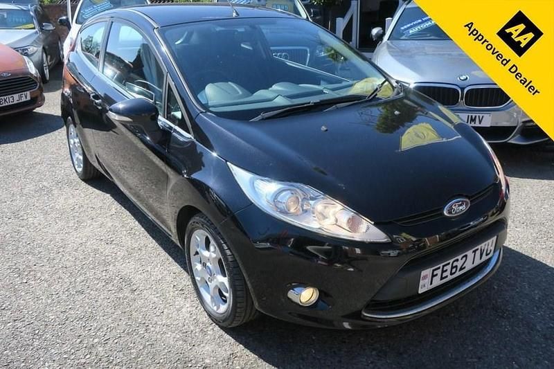 Black Used 2012 Ford Fiesta Zetec Hatchback | £3,995 (Fair price) - Image 1/3