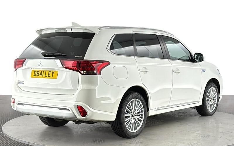 Used Mitsubishi Outlander P-HEV 224 HP (164 kW) 2020 Estate