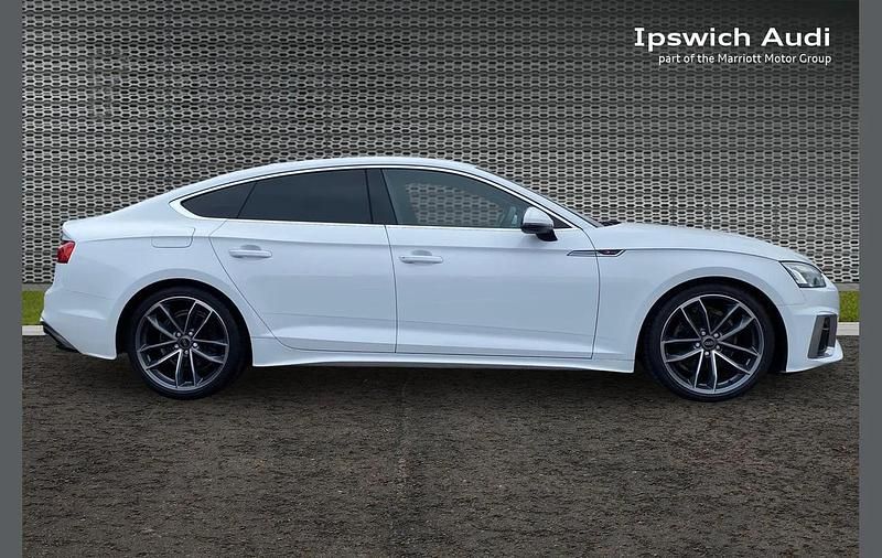 Used Audi A5 Sportback S-Line 161 HP (118 kW) 2022 White Hatchback