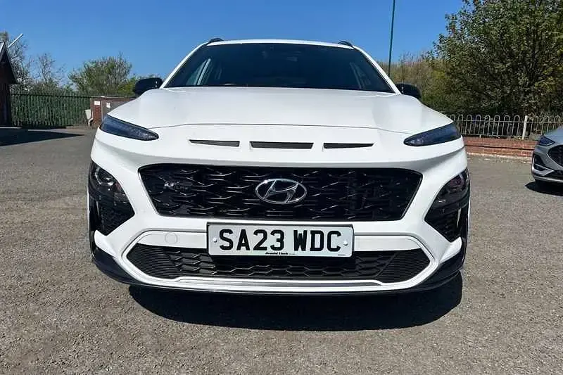 Second-hand Hyundai Kona N Line 120 CP (88 kW) 2023 Alb SUV