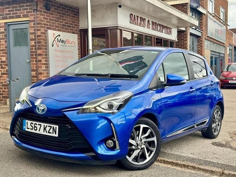 Blue Used 2017 Toyota Yaris Hybrid Hatchback | £10,295 (Fair price) - Image 1/3