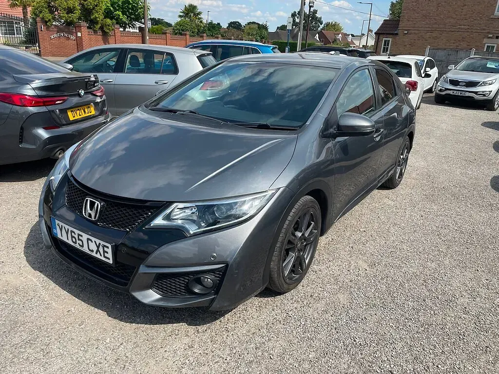Used Honda Civic Sport 142 HP (104 kW) 2015 Silver Hatchback