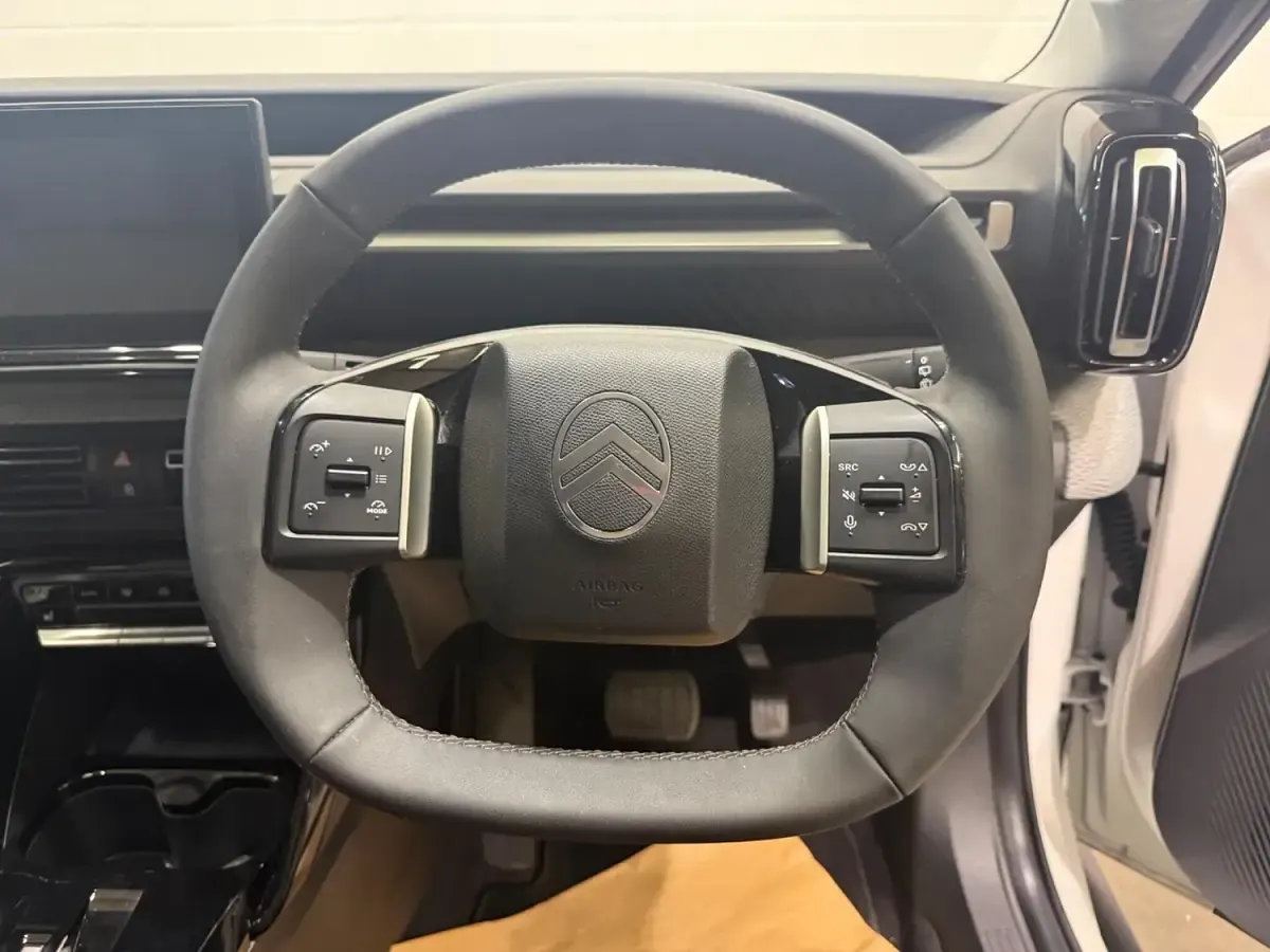 Used Citroën C3 Aircross 134 HP (98 kW) 2025 White SUV