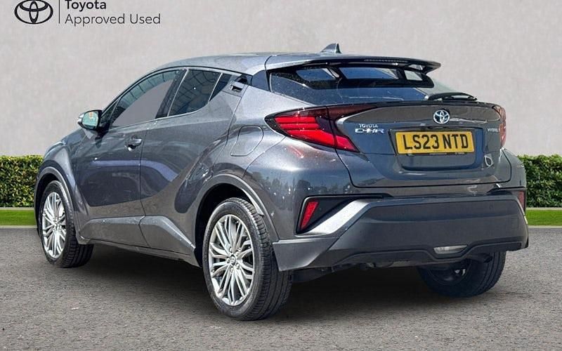 Used Toyota C-HR 122 HP (89 kW) 2023 Grey SUV