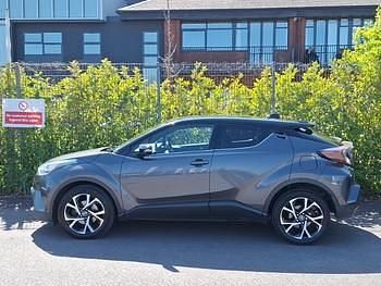 Used Toyota C-HR 115 HP (84 kW) 2017 Grey SUV
