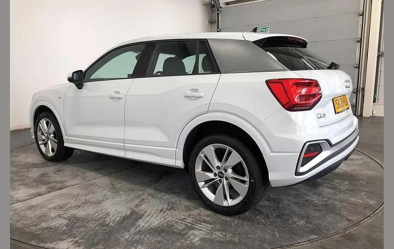 Used Audi Q2 S-Line 150 HP (110 kW) 2021 White SUV