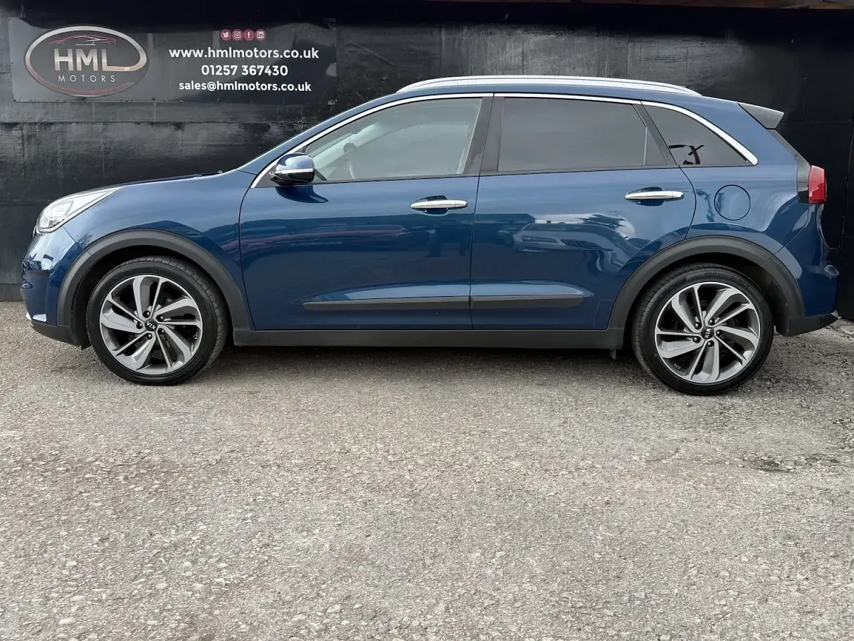 Used Kia Niro 141 HP (103 kW) 2018 Blue SUV