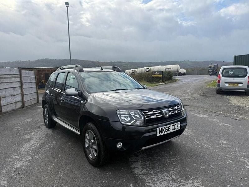 Used Dacia Duster Lauréate 110 HP (80 kW) 2016 Black SUV